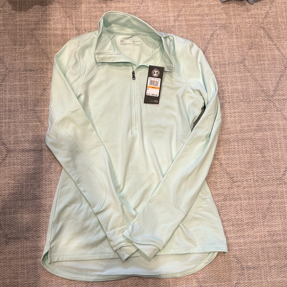 UA cold gear top